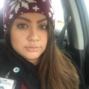 Meet your Posher, Kathia